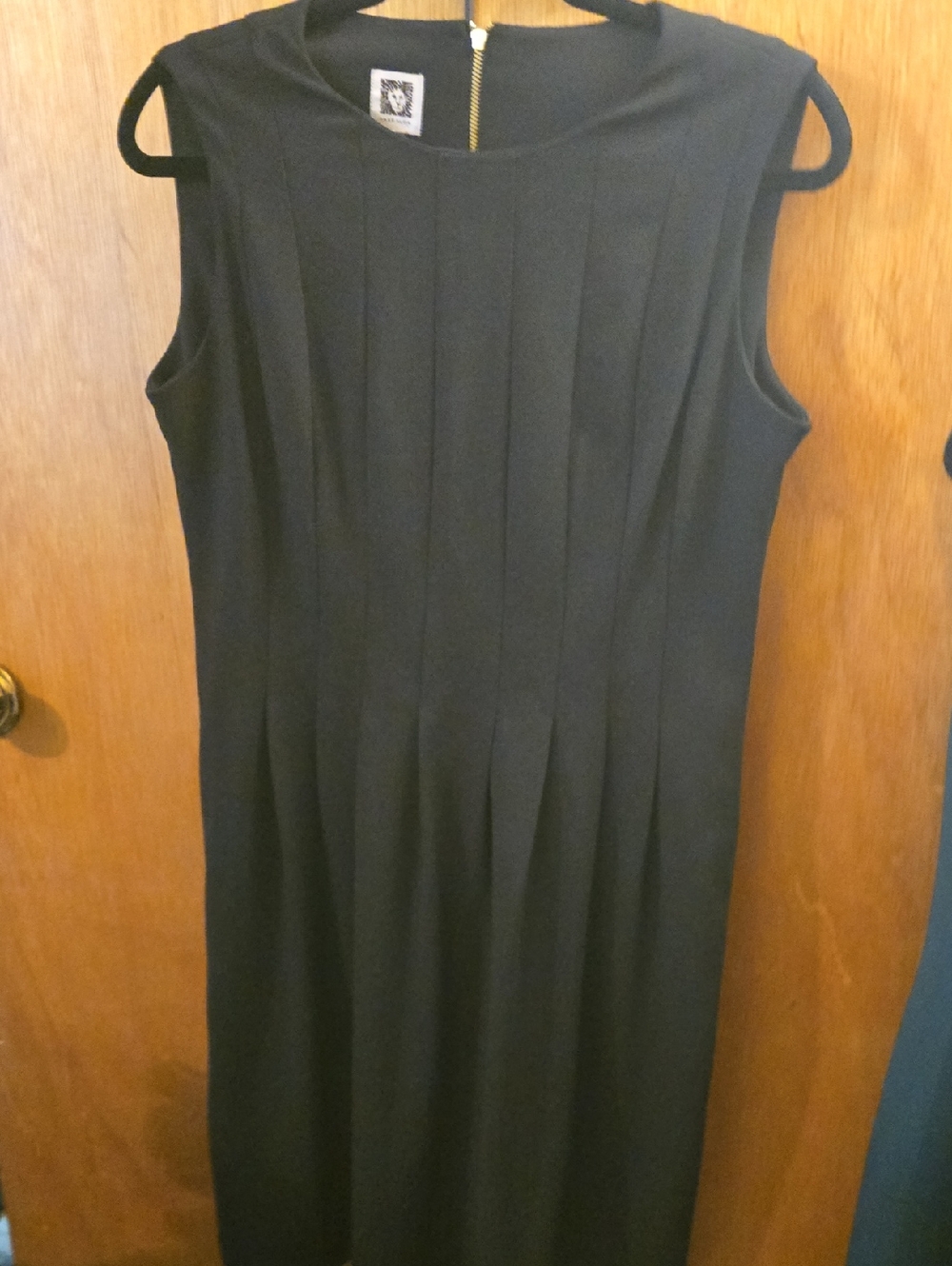 Anne Klein Sleeveless Black Midi Dress with Vertical Pleats